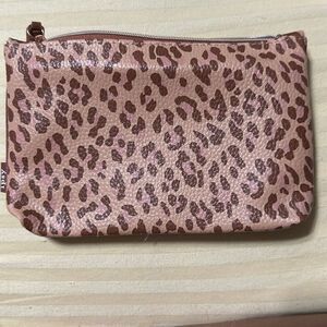 IPSY travel or cosmetic bag, tassle zipper pull NWOT